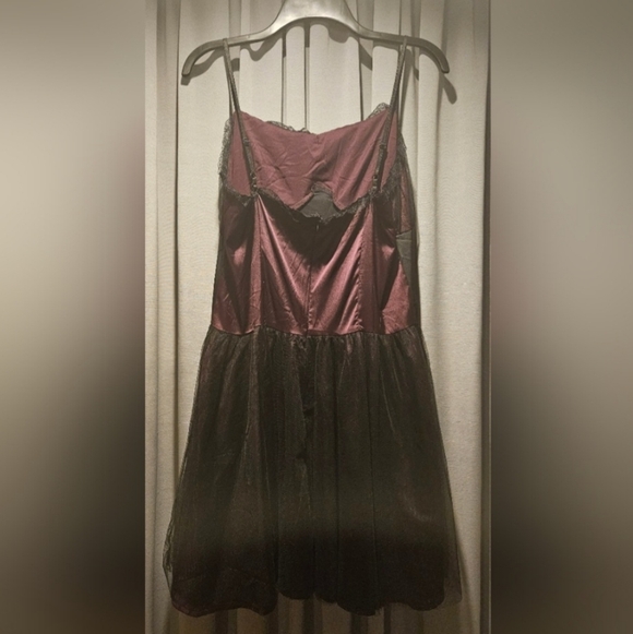 Dress - Picture 2 of 2
